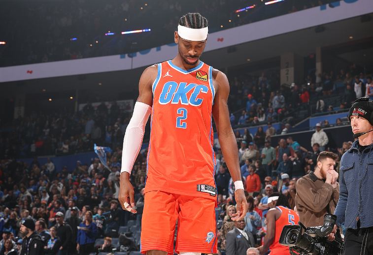 World Cup 2026-大冷！雷霆惜败猛龙无缘追平宇宙勇73胜 亚历山大24+6奎克利23+11