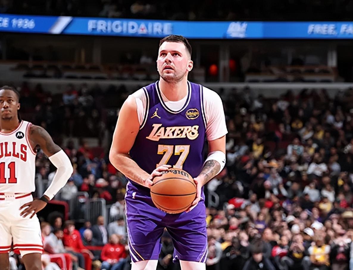 世界杯下注-湖人入正轨！东契奇合理出手盘活全队，各配角攻守齐爆侵略性拉满